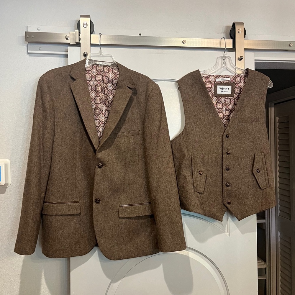 WD.NY Brown tweedy Blazer and Vest Set. So preppy! Total professor style!